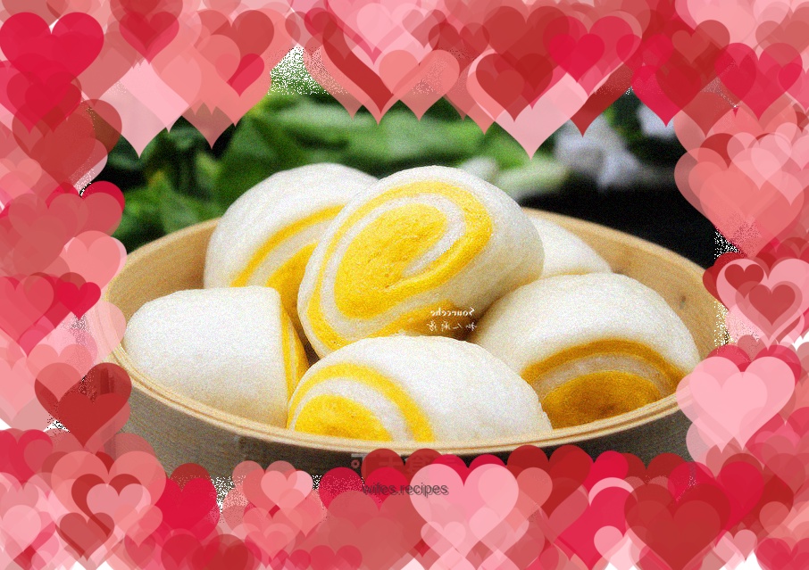Pumpkin Steamed Bun Roll