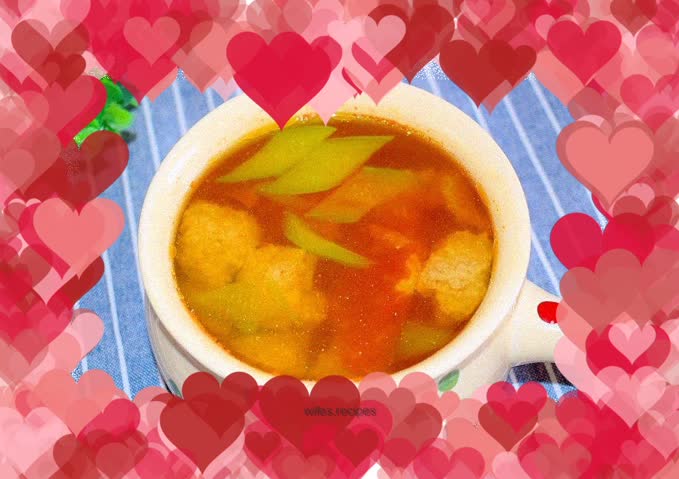 Tomato, Luffa and Meatball Soup