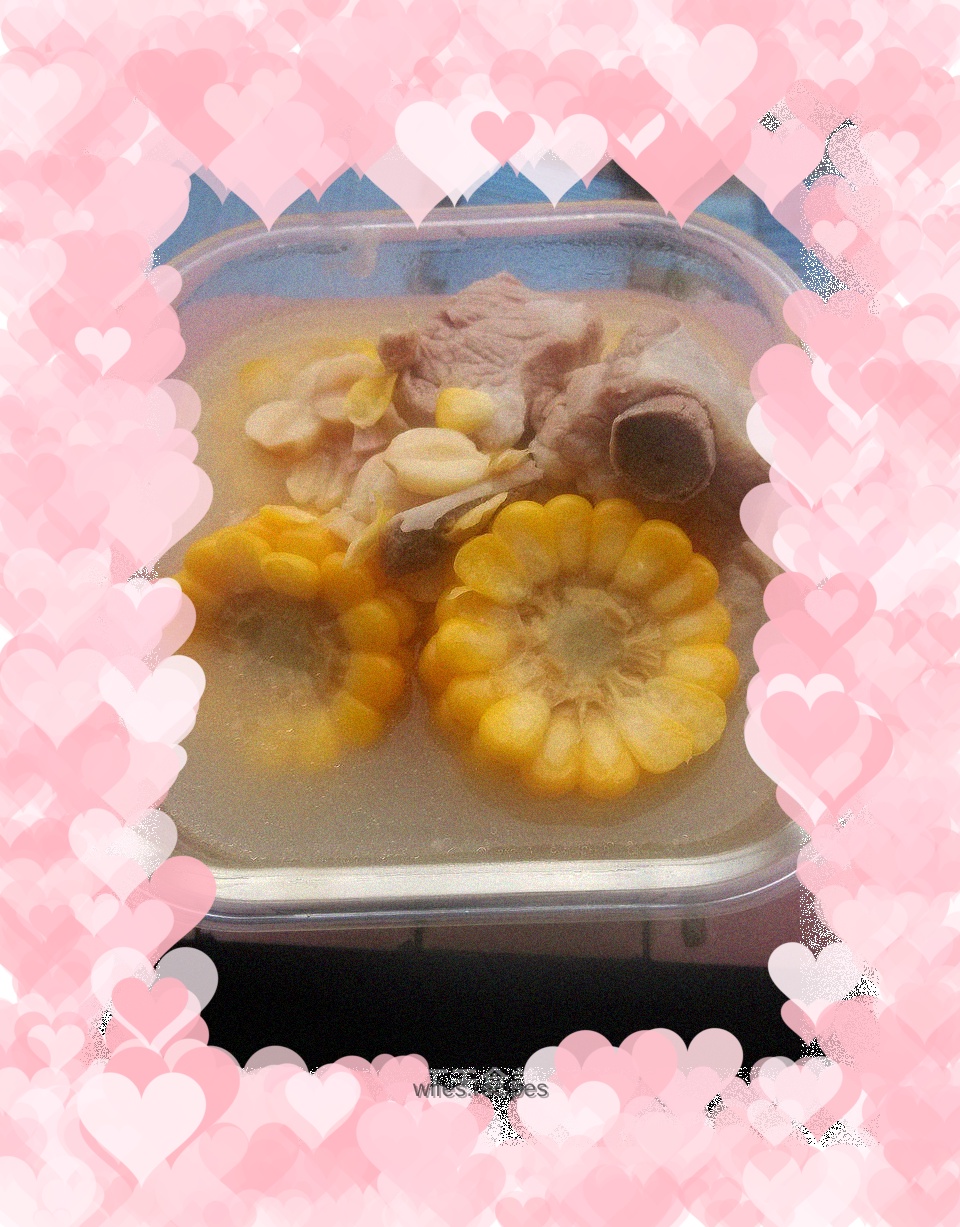 Lotus seed, corn and pork ribs soup