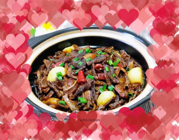 Pork belly stewed with dried radish