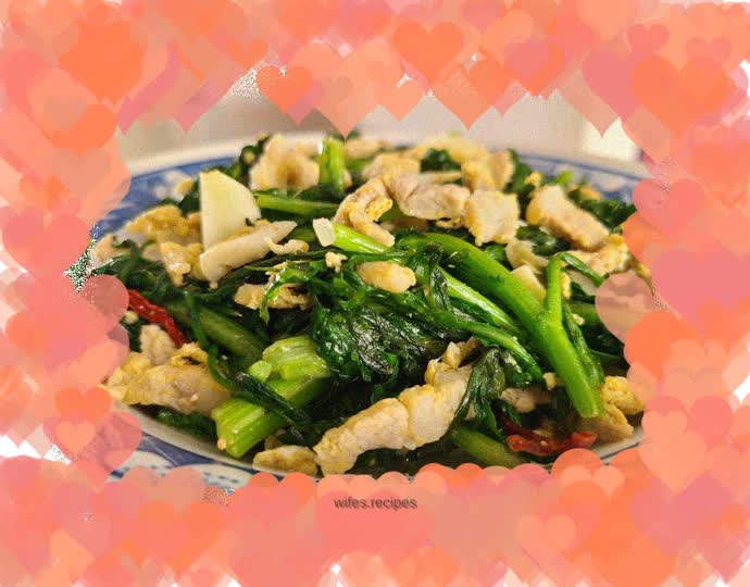 Stir-fried shredded pork with chrysanthemum