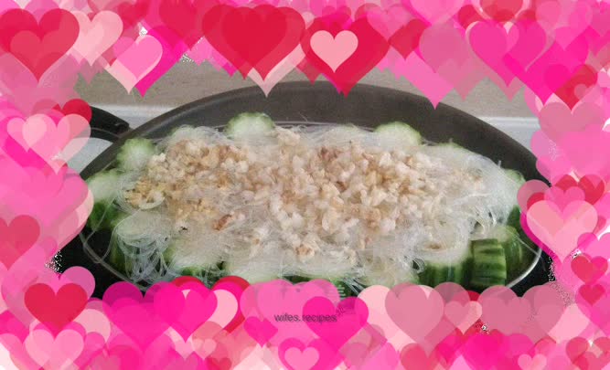 Steamed Loofah with Vermicelli and Garlic
