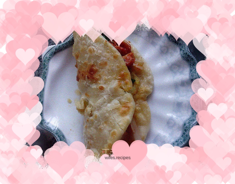 Milk and egg-filled pancakes----a nutritious and balanced breakfast with meat and vegetables