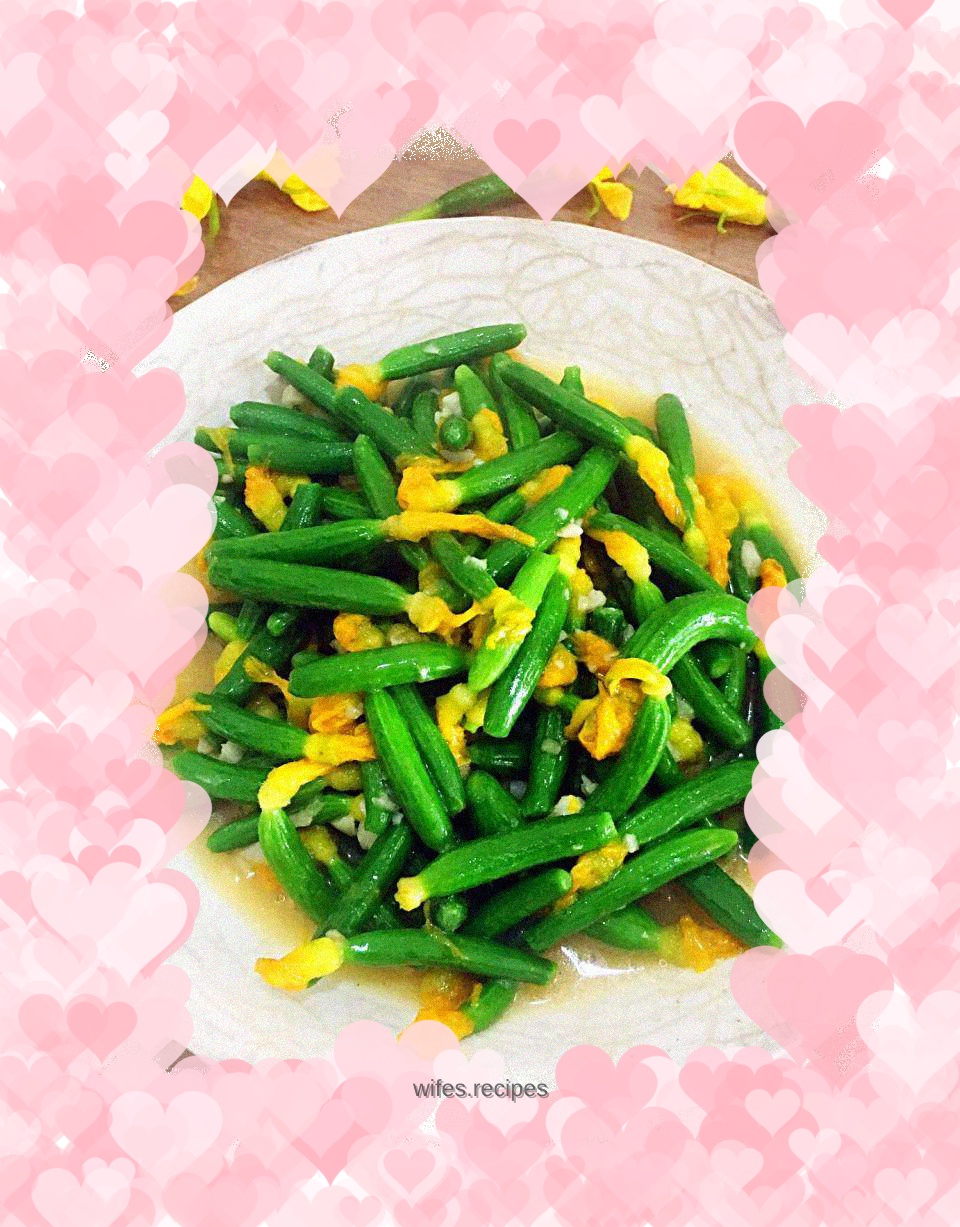 Stir-fried cucumber with minced garlic