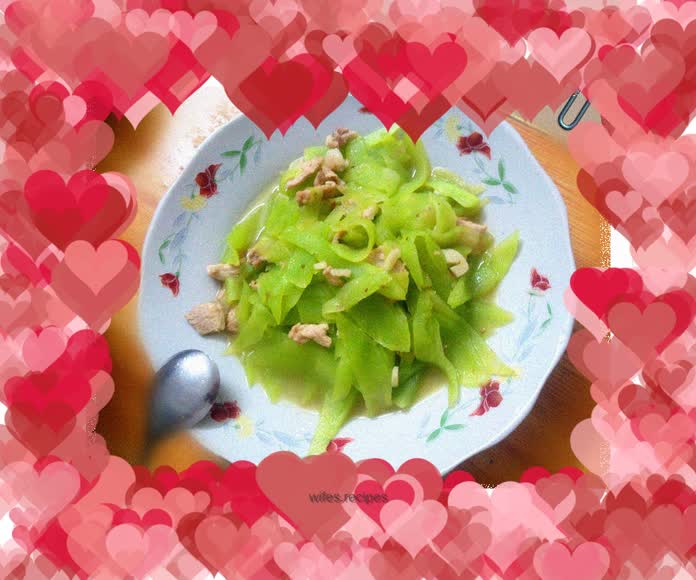 Fried green lettuce slices