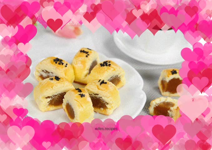 How to make lotus paste cake