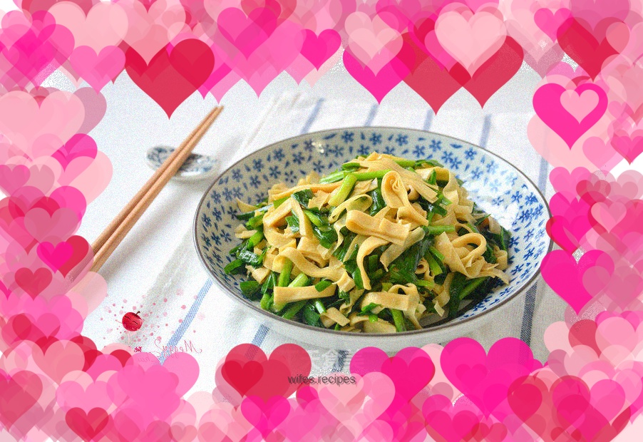 Stir-fried bean curd with leeks