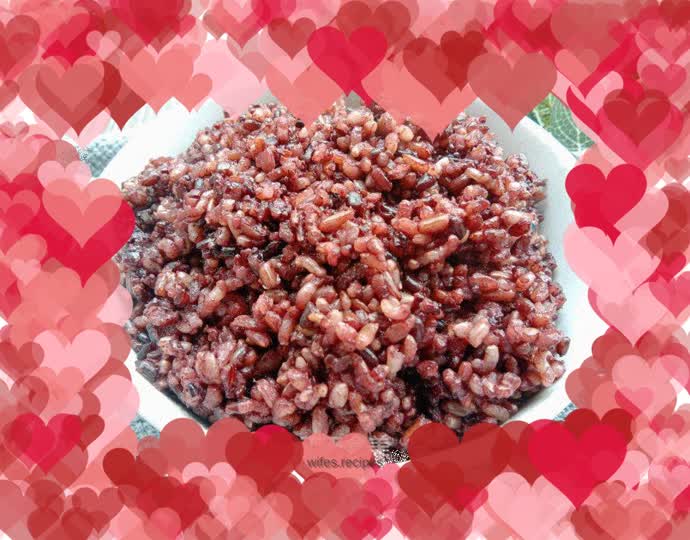 Three-color brown rice