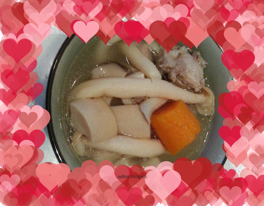 Pork Ribs and Mushroom Soup