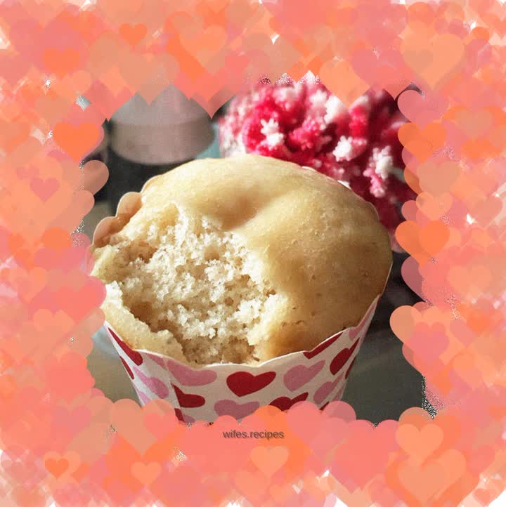 White sugar cake at the school gate