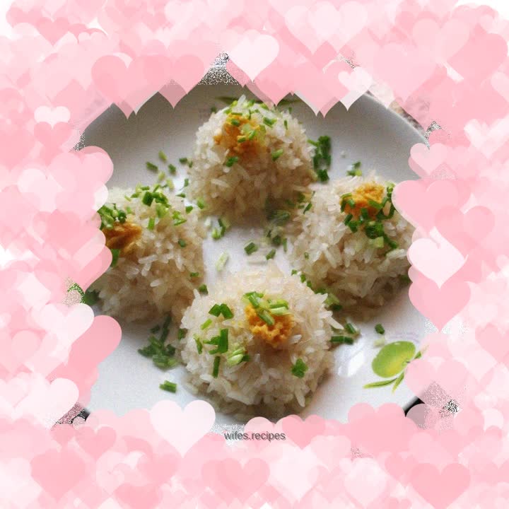 Glutinous rice and water chestnut meatballs