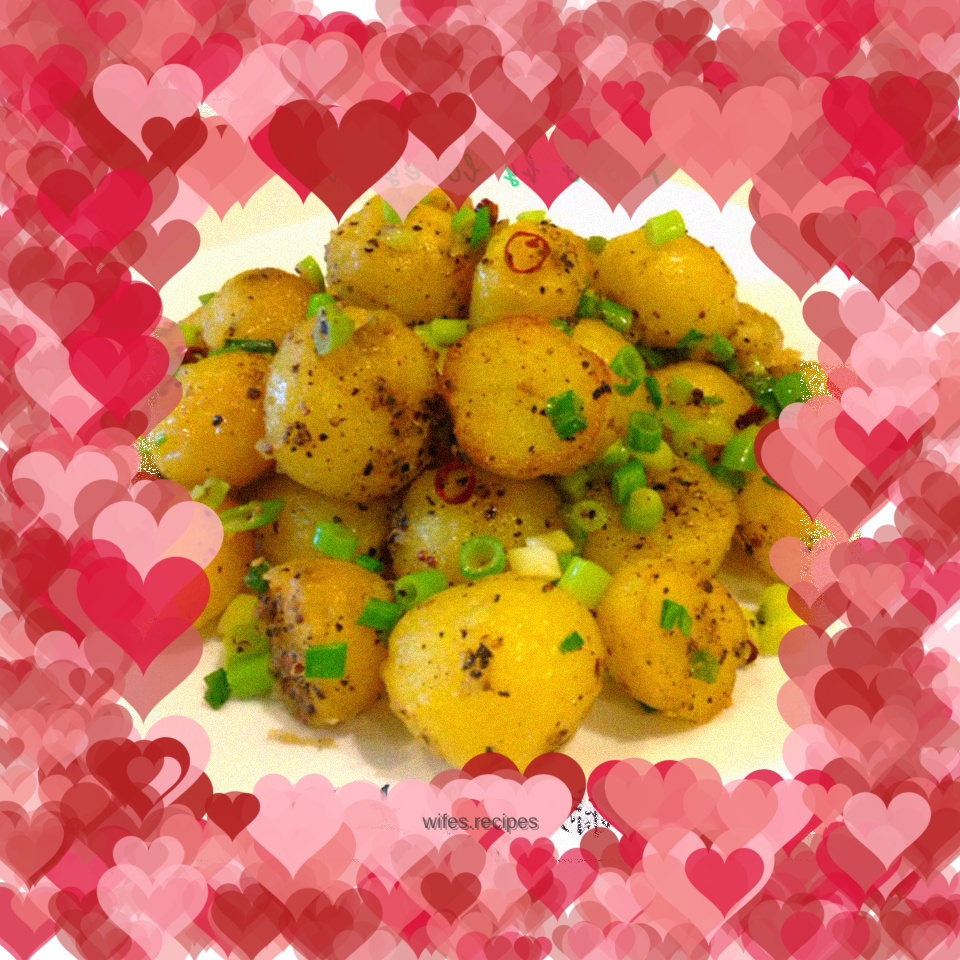 Salt and pepper baby potatoes