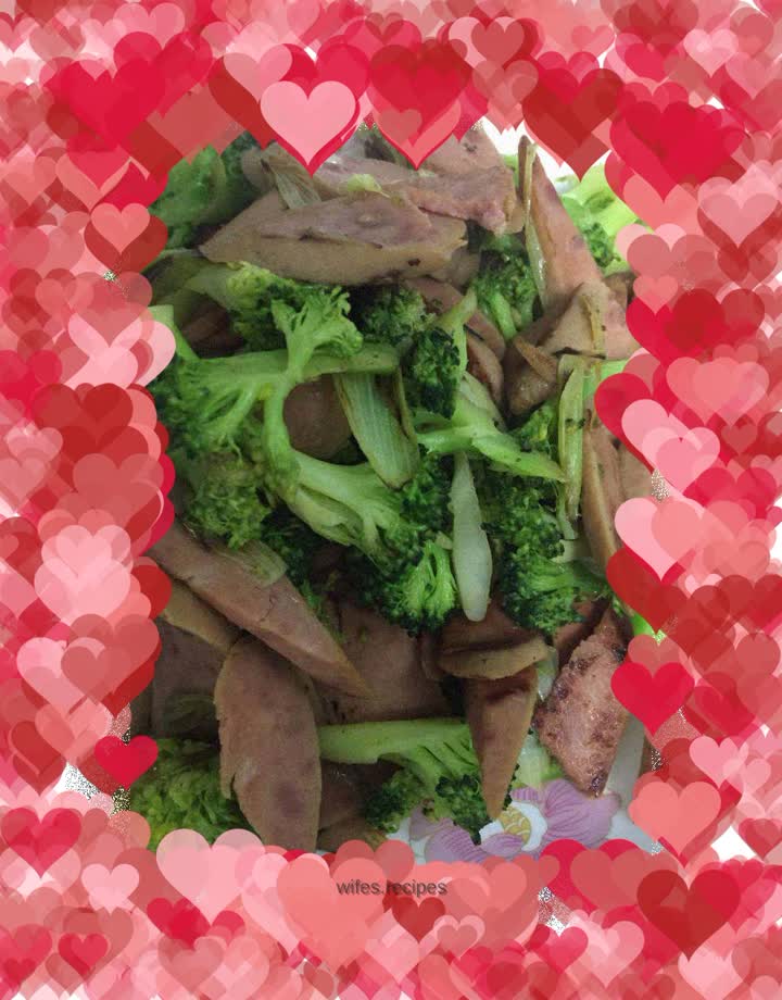 Stir-fried ham sausage with broccoli