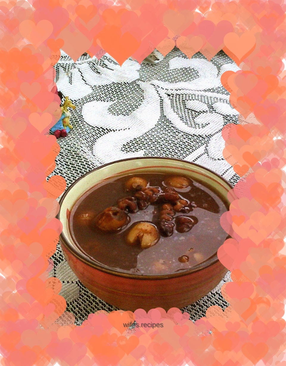 Red bean barley and lotus seed porridge