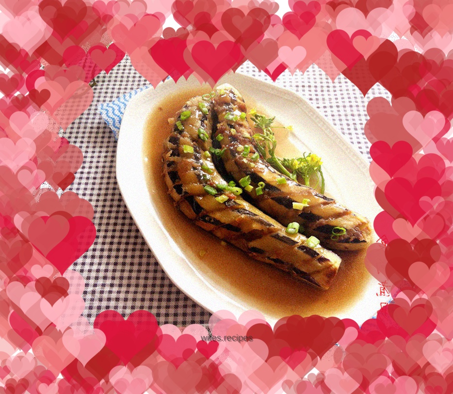 Fried stuffed eggplant with coir raincoat