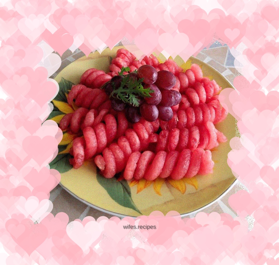 Creative spiral watermelon fruit plate