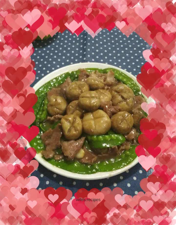 Stir-fried pork slices with mushrooms