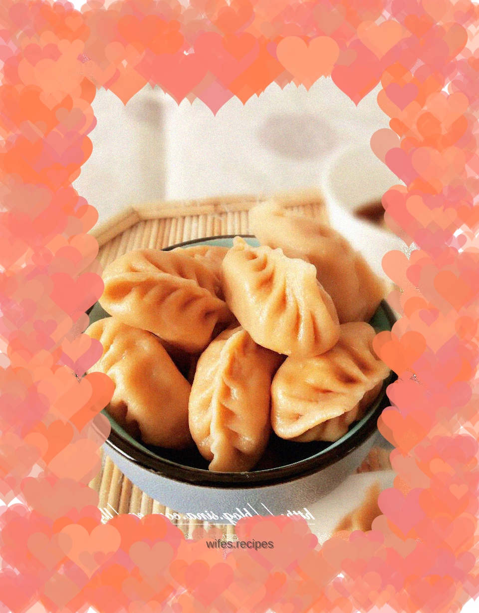【Carrot, Pork, Cabbage and Willow Leaf Dumplings】