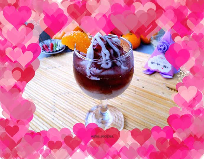 Blueberry taro sundae cup (Hawaiian style)