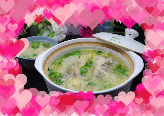 Shredded radish fish soup