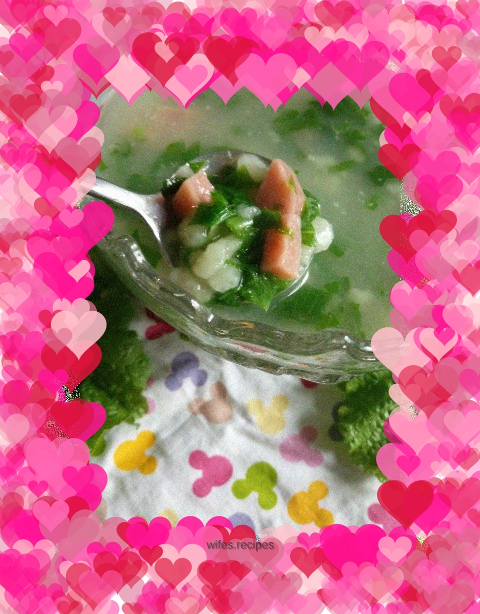 Sausage, cabbage and pimple soup "Pearl Jade Soup"