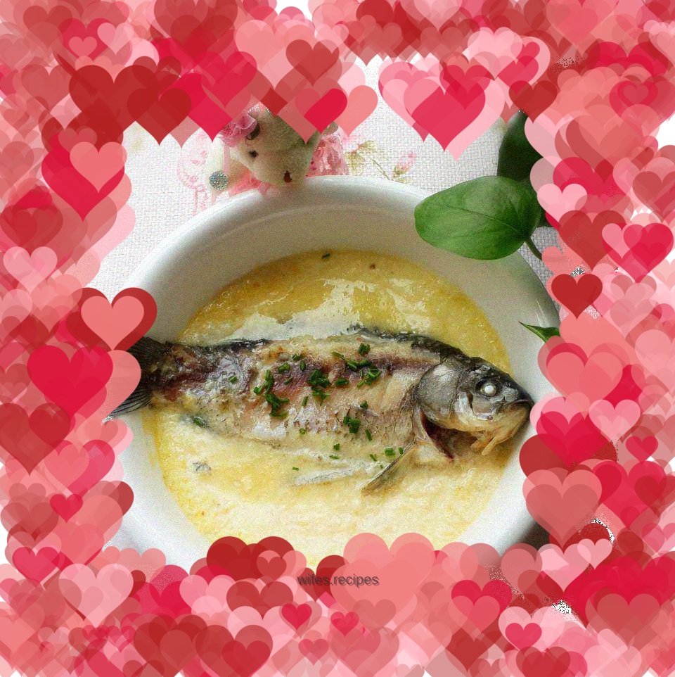 Crucian carp steamed egg