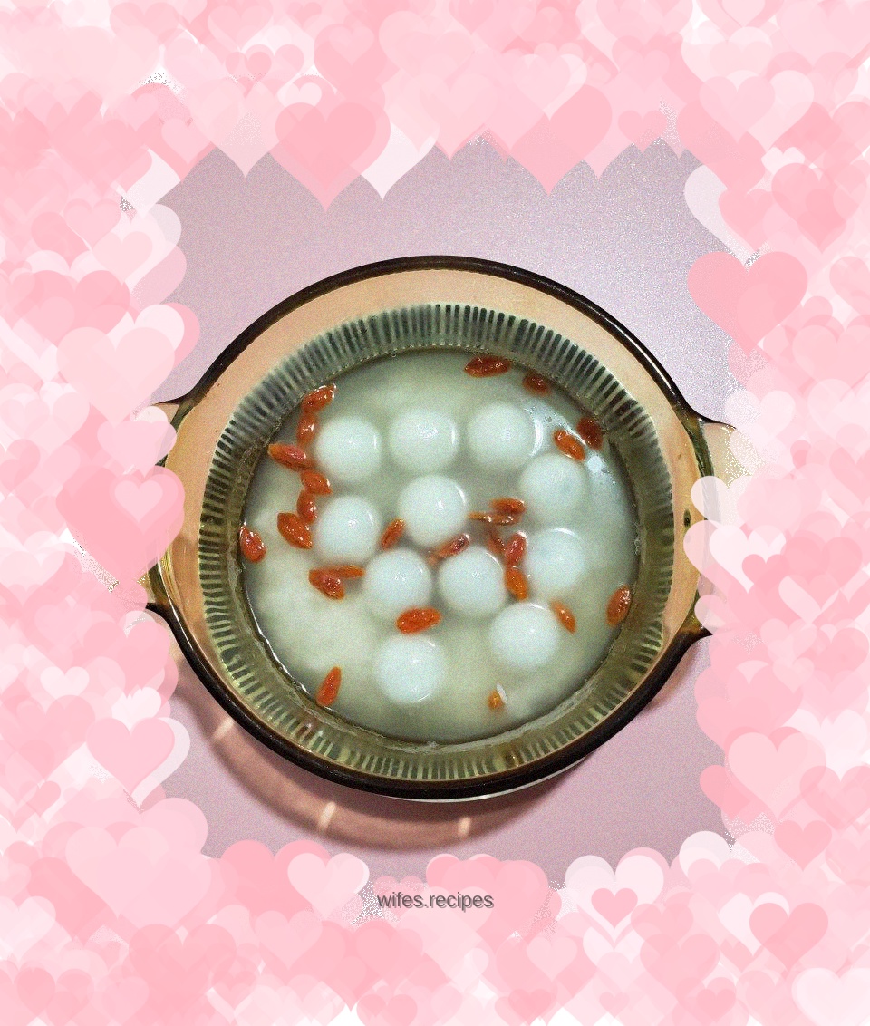 Sweet wine glutinous rice balls