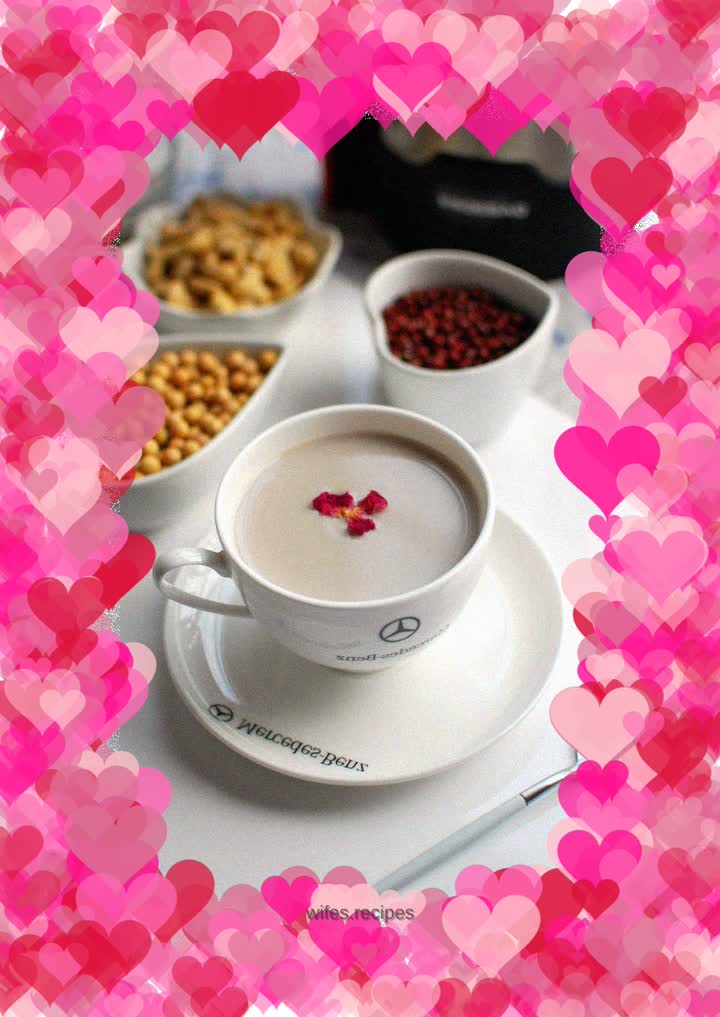 Red bean and cashew soy milk