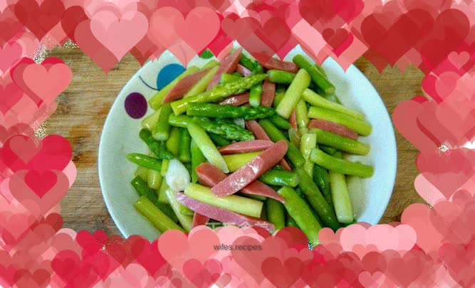 Stir-fried asparagus
