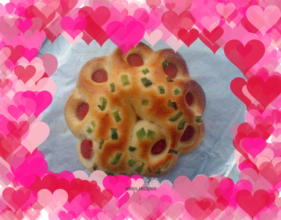Ham and chive flower-shaped bread