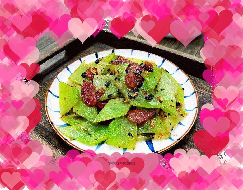 Stir-fried Lettuce with Sausage and Black Bean Sauce