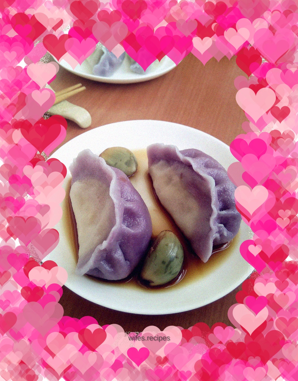 Two-color pork and cabbage dumplings