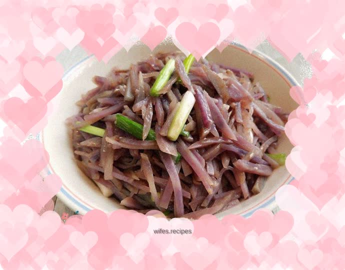 Fried purple potato shreds