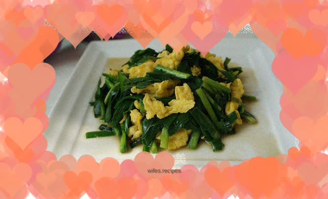 Fried leeks with eggs