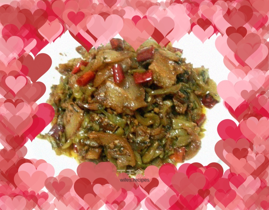 Fried pork head with pickles