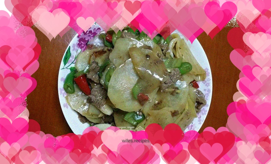 Stir-fried beef and potato slices