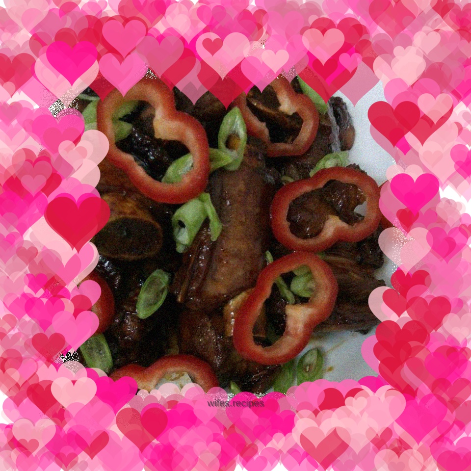 Three cups of pork ribs