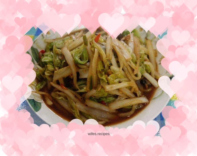 Vegetarian stir-fried cabbage
