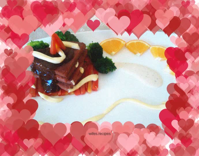 Steak with orange and black pepper salad