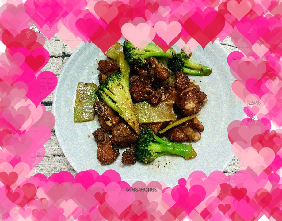 Grilled Pork Ribs with Broccoli
