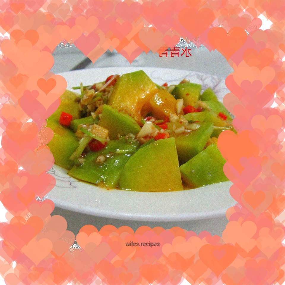 Pour diced pumpkin with juice