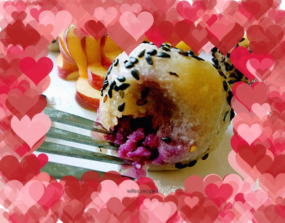 Fried purple sweet potato balls