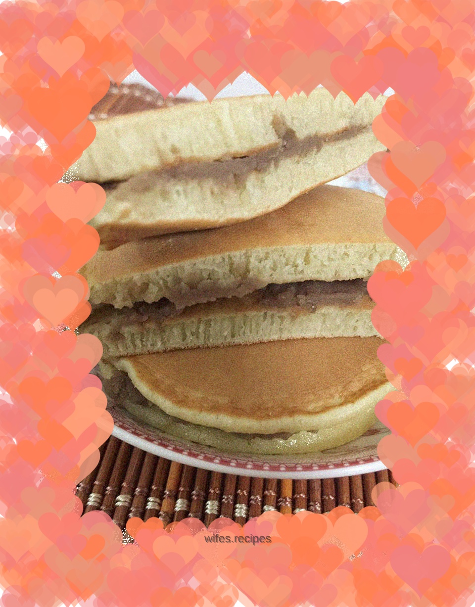 Delicious mung bean dorayaki