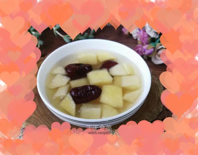 Apple and red date soup
