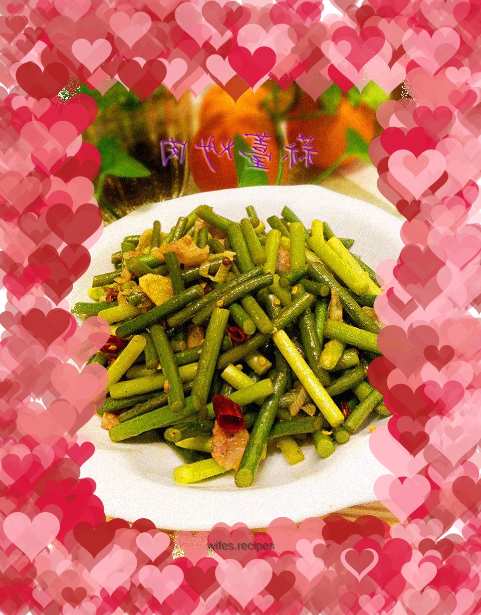 Stir-fried pork with garlic sprouts