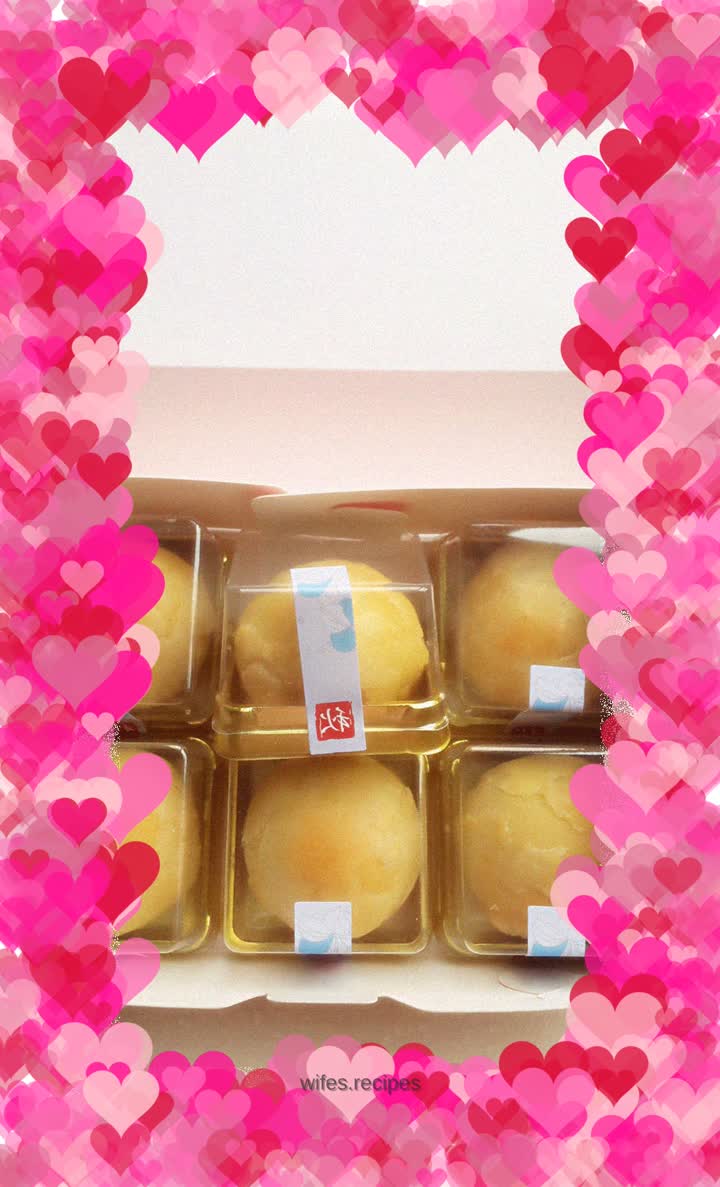 The first choice for souvenirs is fresh meat mooncakes