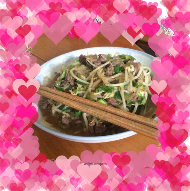 Stir-fried Bean Sprouts with Beef