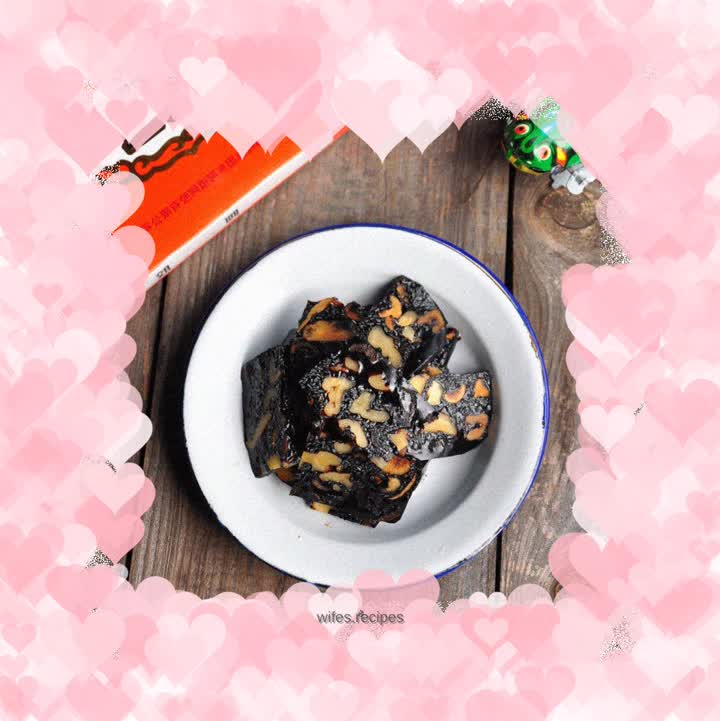 Donkey hide gelatin walnut cake