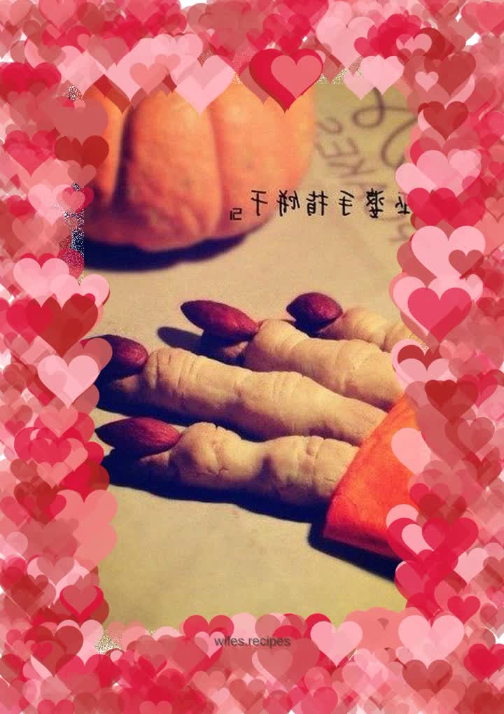 Halloween finger cookies