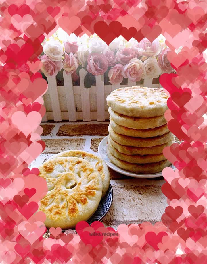 Fresh meat and cabbage pie